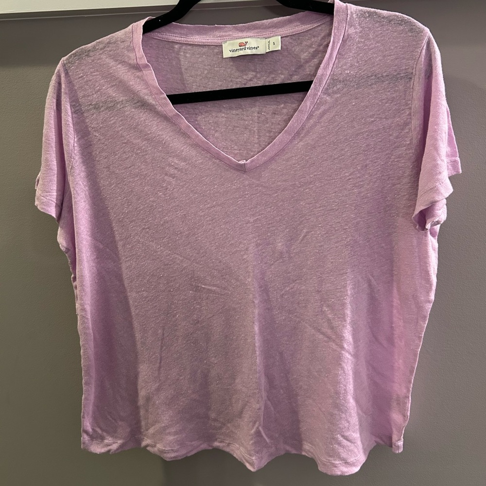 Women’s Vineyard Vines linen v-neck